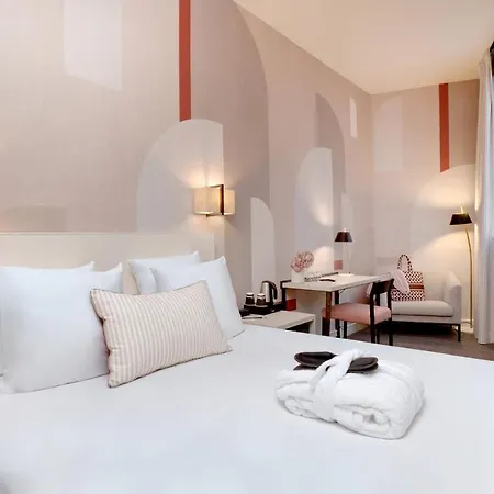 Hotel Le Senat