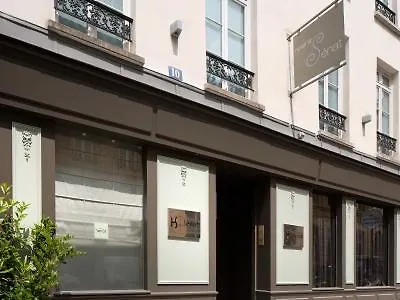 Le Senat Hotel