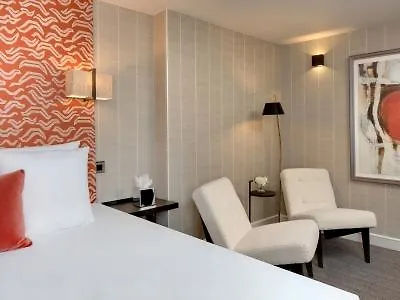 Le Senat Hotel