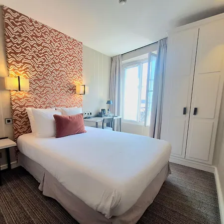 Hotel Le Senat Parigi
