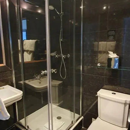 Le Senat 4* Parigi