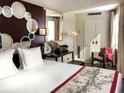 Le Senat Hotel 4*
